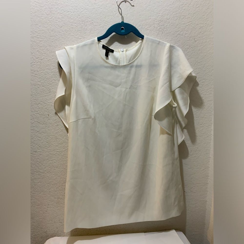 ESCADA white shirt Short ruffle Sleeve Button Down White Shirt Size 38